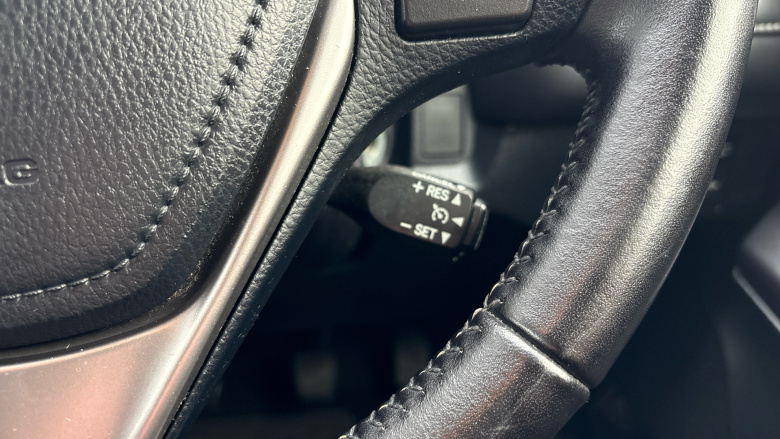 Toyota RAV4 2.0 D-4D Business Edition 5dr 2WD Diesel Estate